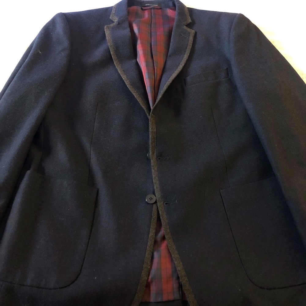 Navy blue blazer, not new but  perfect conditions, size L